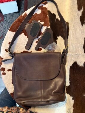 Everyday Brown Leather Messenger Bag with Adjustable Strap